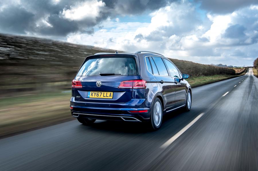  Volkswagen Golf SV 2018 года  (UK) (фото 10 из 24)